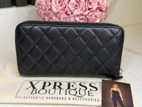 Chanel Zipper wallet