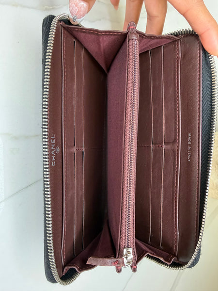 Chanel Zipper wallet
