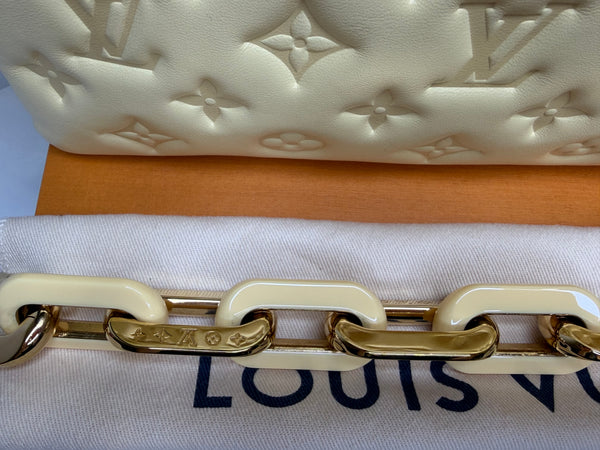 Louis Vuitton Cousin amarilla