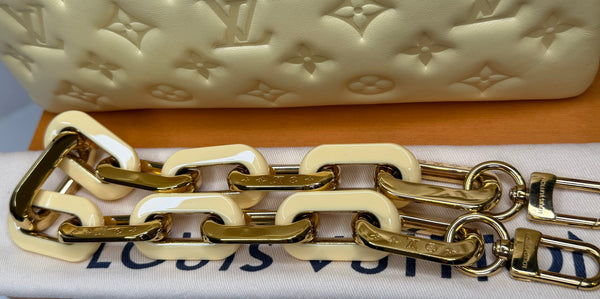 Louis Vuitton Cousin amarilla