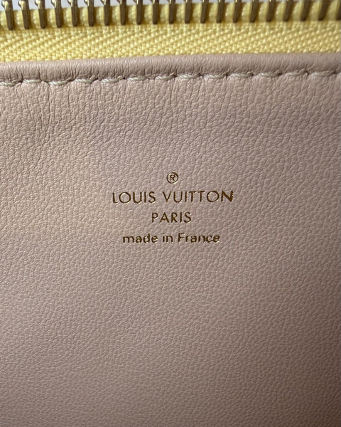 Louis Vuitton Cousin amarilla