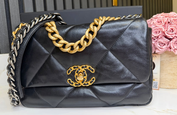 Chanel 19 negro