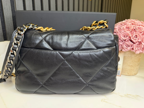Chanel 19 negro