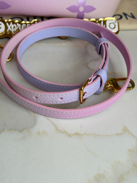 Louis Vuitton Hobo Marshmallow Pastel