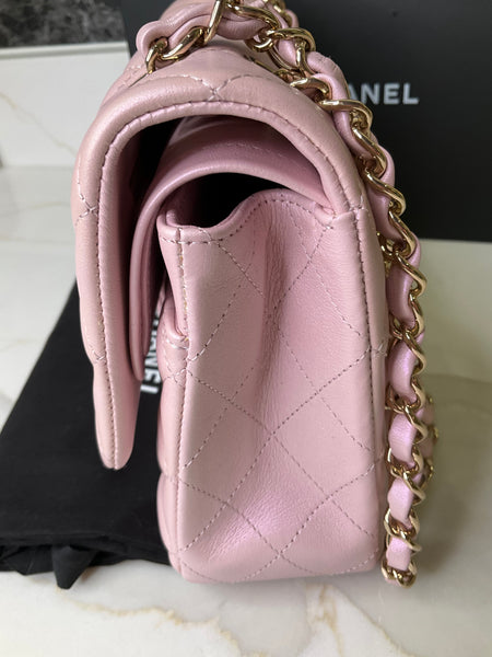 Chanel Medium double flap Iridesent