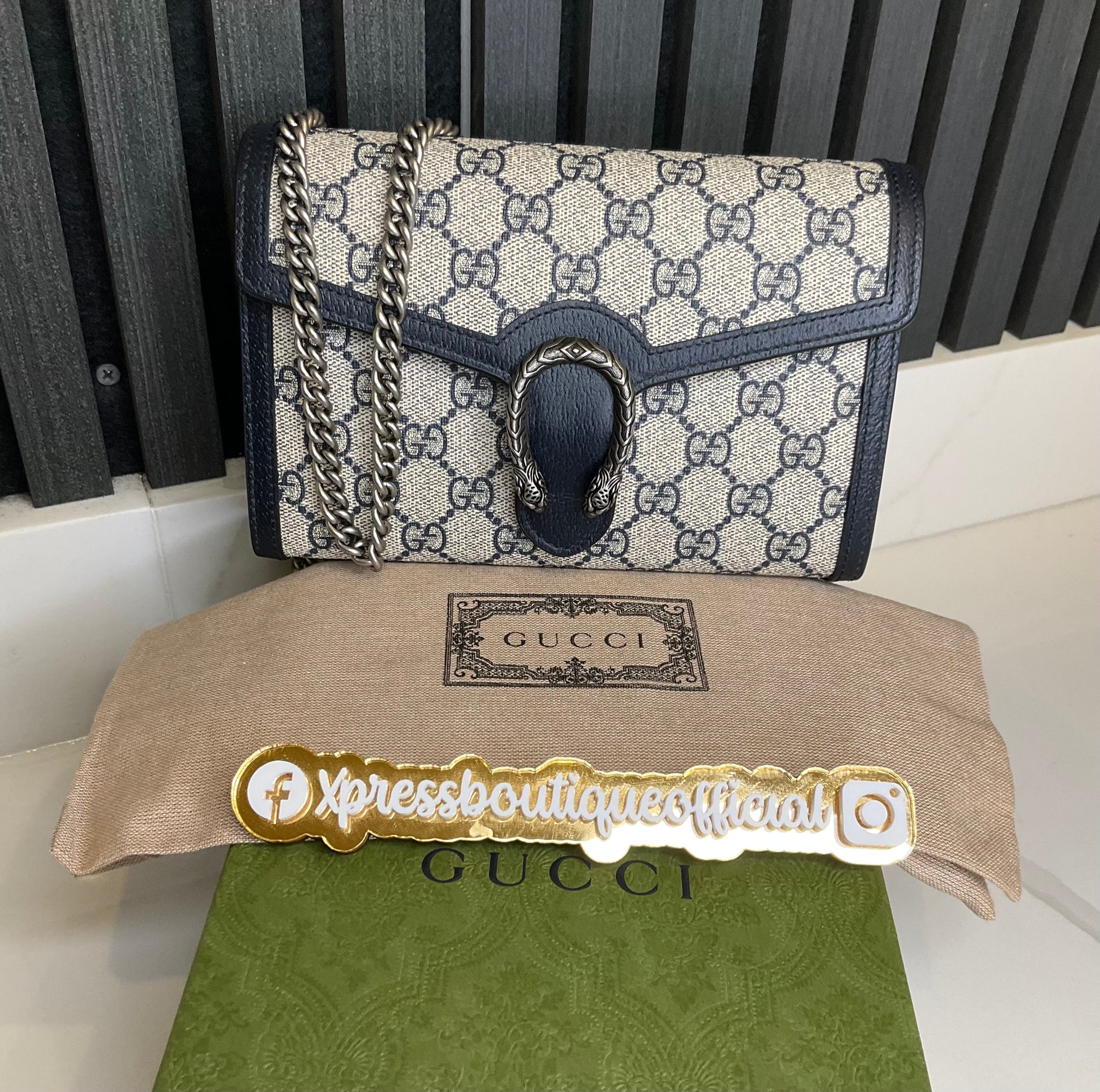 Gucci Dyonisus wallet on chain