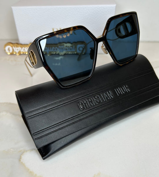 Dior 30 Montaigne BU