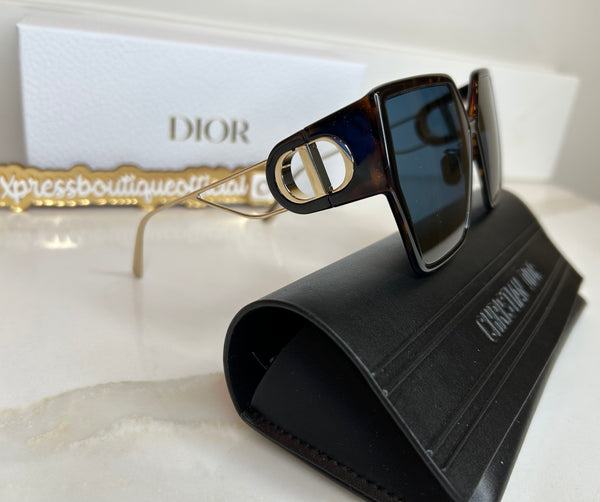 Dior 30 Montaigne BU