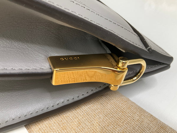 Gucci Matalasse Clutch grey