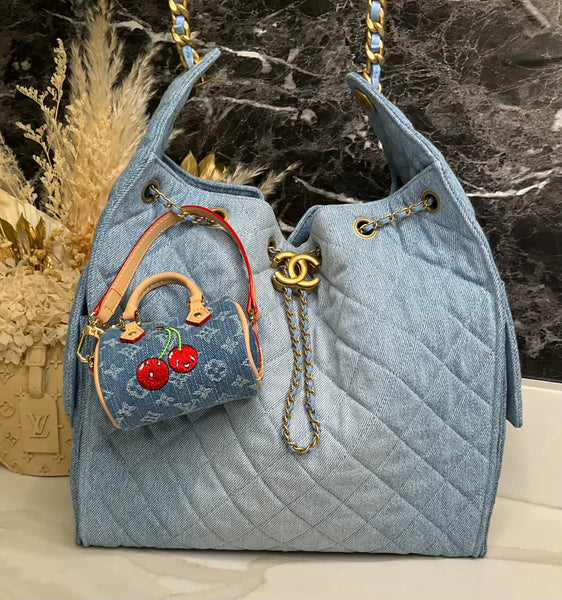 Fashion Tiny Key Charm 🍒