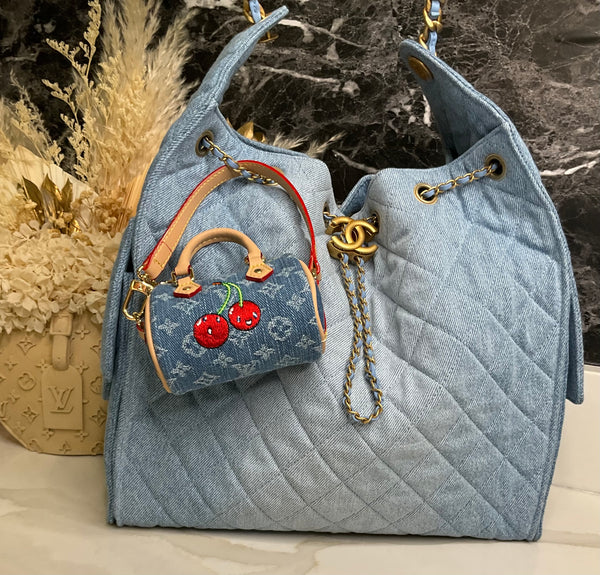 Fashion Tiny Key Charm 🍒