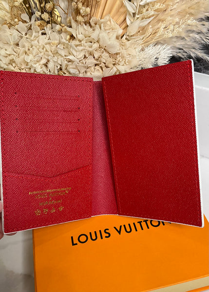 Fashion passport holder cherry/white