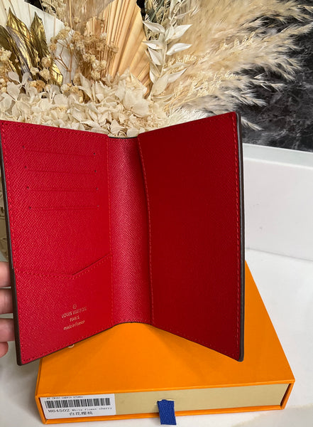 Fashion passport holder