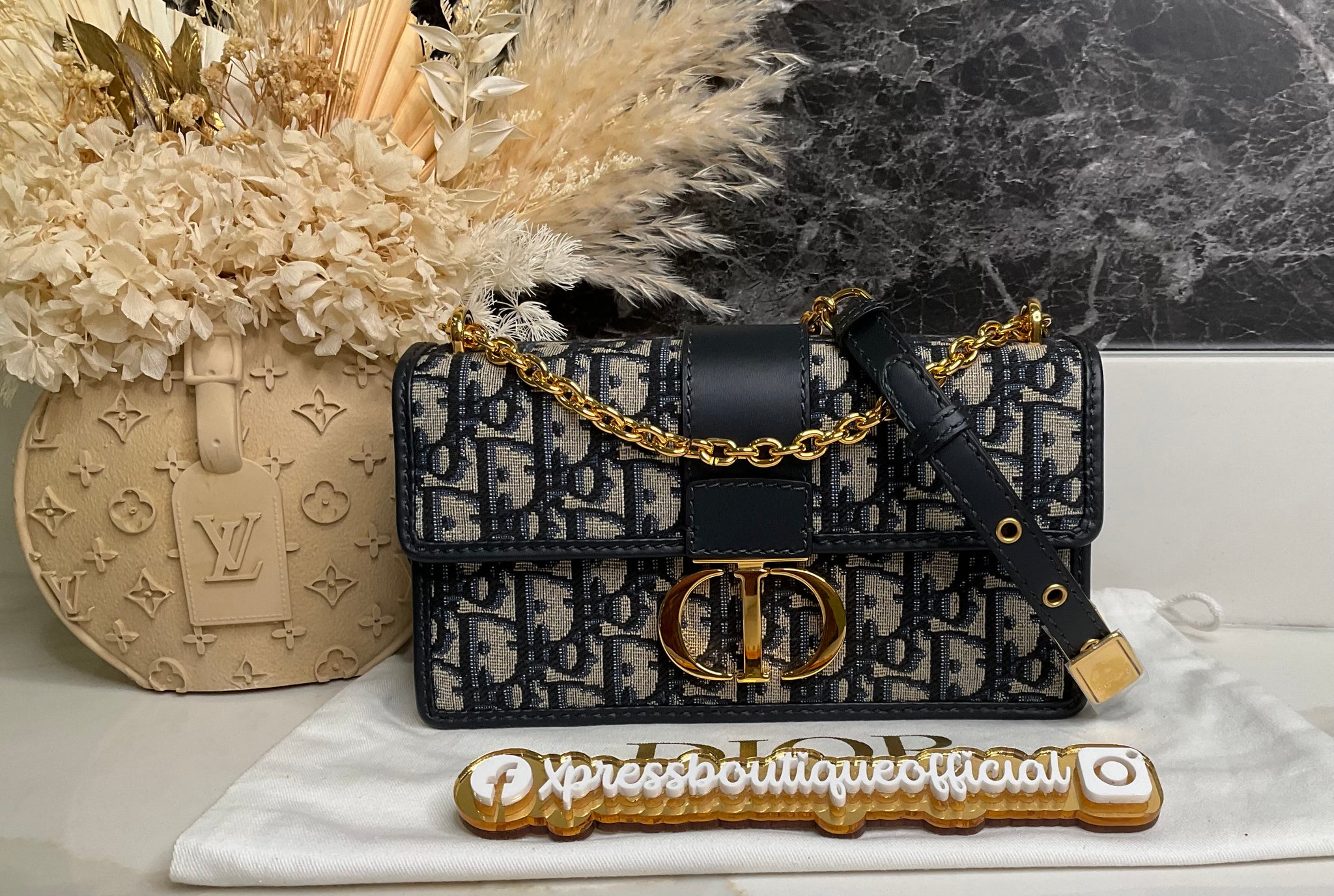 Dior Montaigne East West