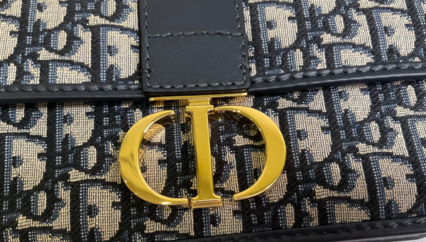 Dior Montaigne East West
