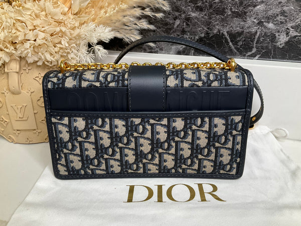 Dior Montaigne East West