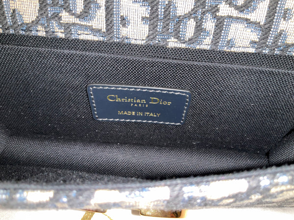 Dior Montaigne East West