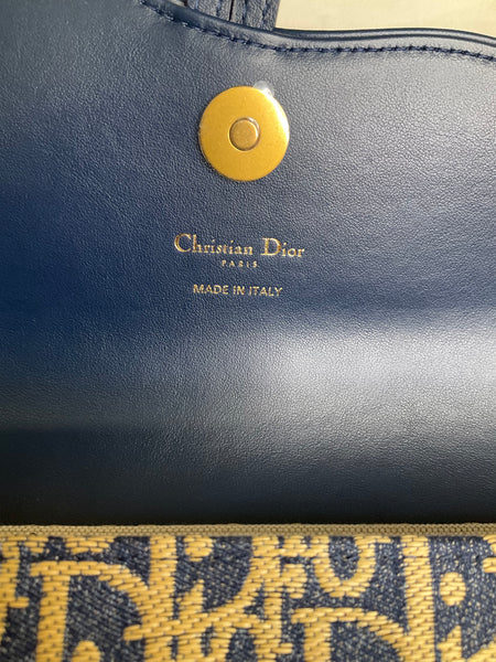 Dior pochette raffia