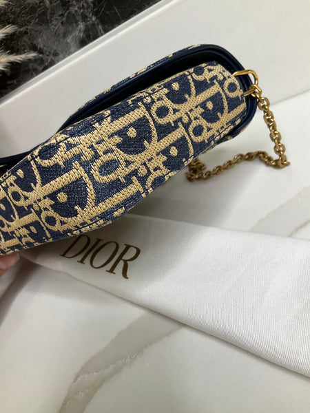 Dior pochette raffia