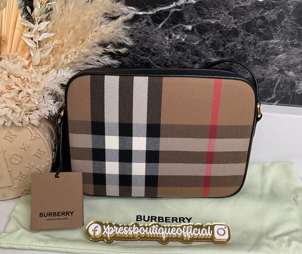Burberry camera grande