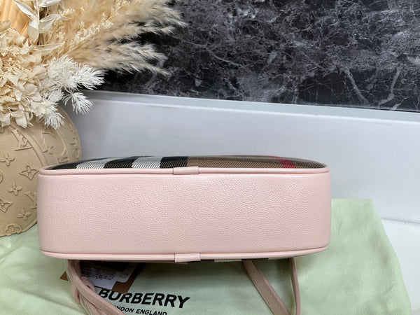 Burberry camera small