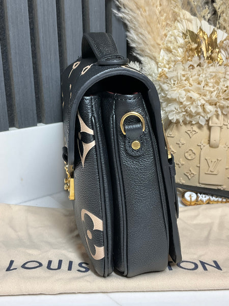 Louis Vuitton Metis Bi-Color
