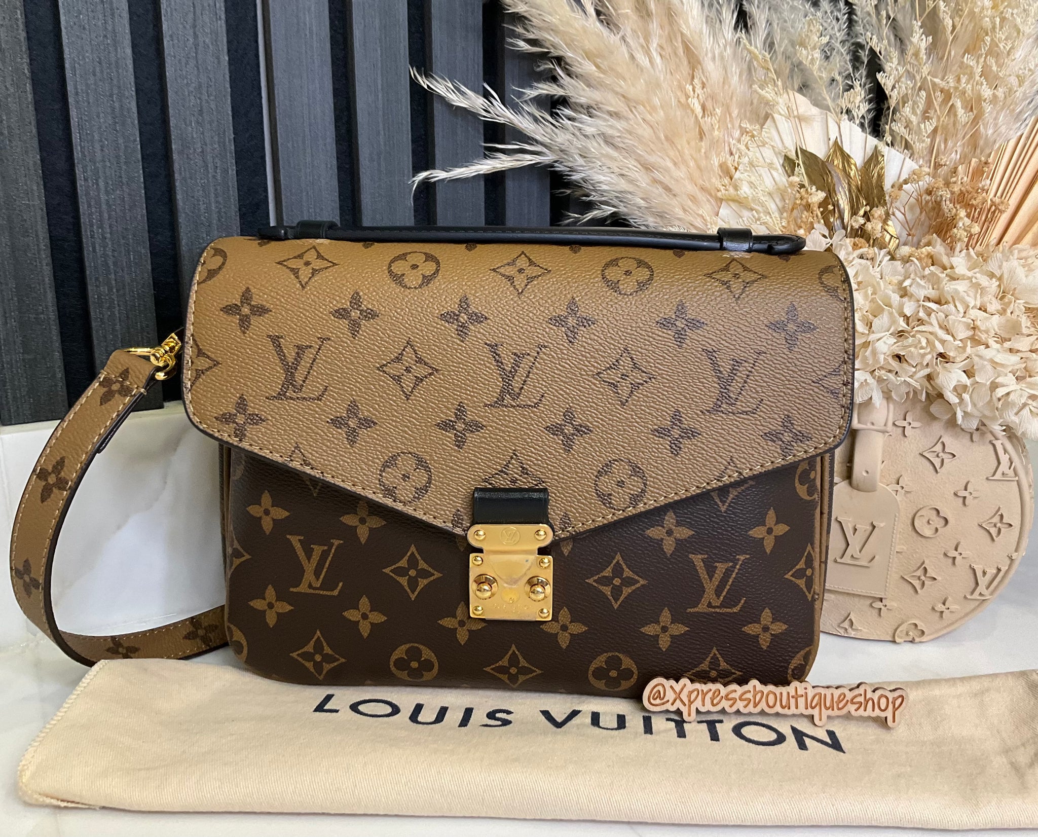 Louis Vuitton Metis Reverse