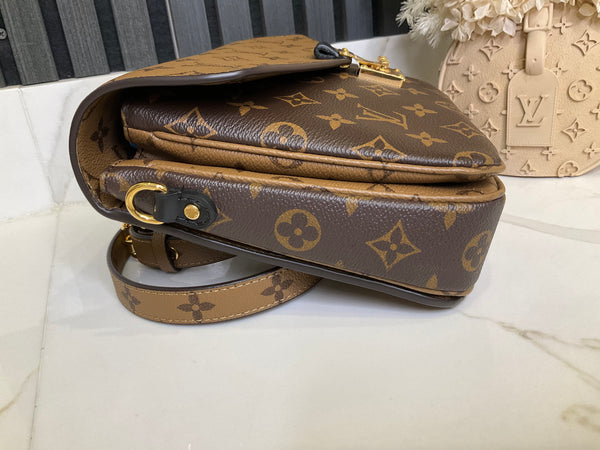 Louis Vuitton Metis Reverse
