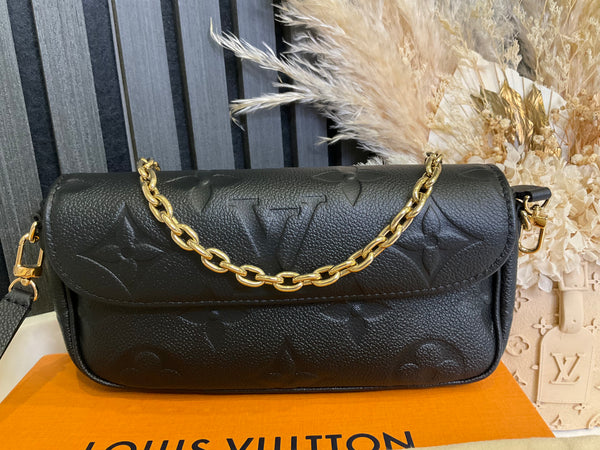 Louis Vuitton WOC Ivy