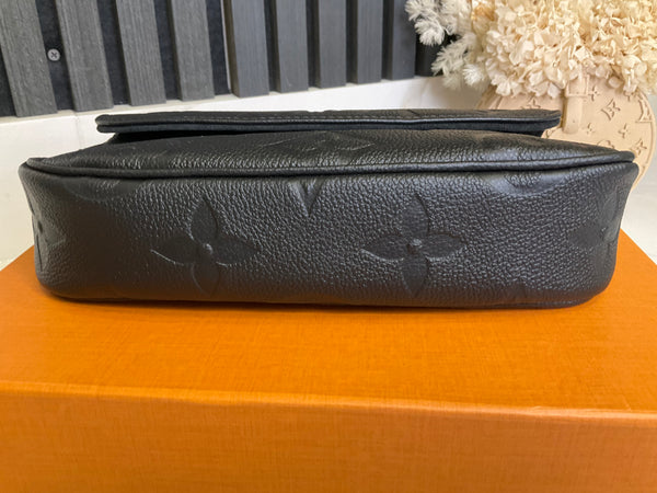 Louis Vuitton WOC Ivy