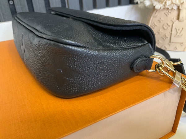 Louis Vuitton WOC Ivy