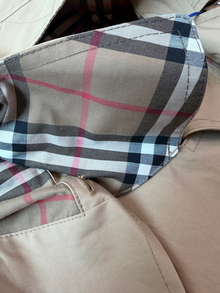 Burberry trench coat beige