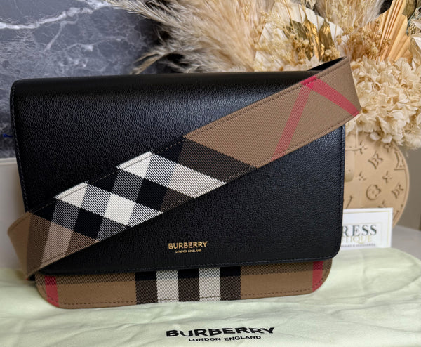 Burberry Mackford negro