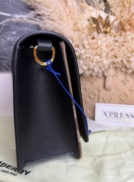 Burberry Mackford negro