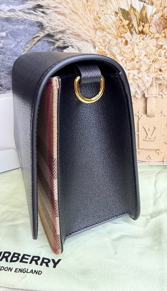 Burberry Mackford negro