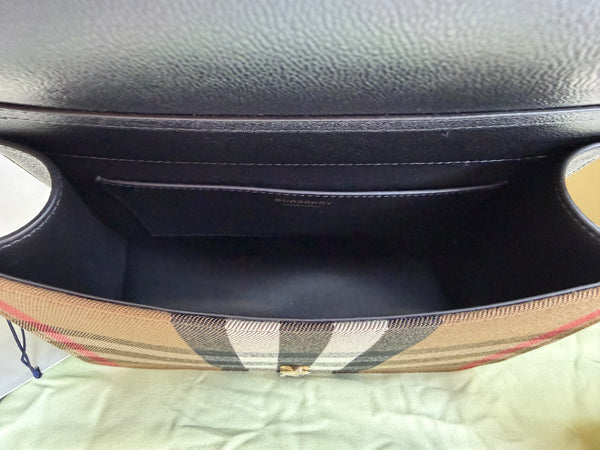 Burberry Mackford negro