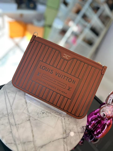 Louis Vuitton Neverfull Inside out pouch