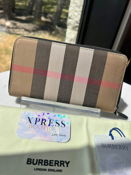 Burberry Long Wallet