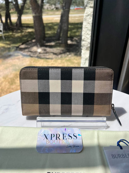 Burberry Long Wallet