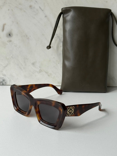 Lentes de sol Loewe cat eye cafe