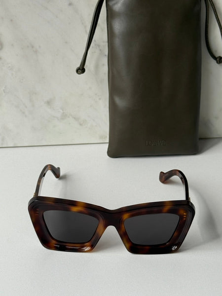 Lentes de sol Loewe cat eye cafe