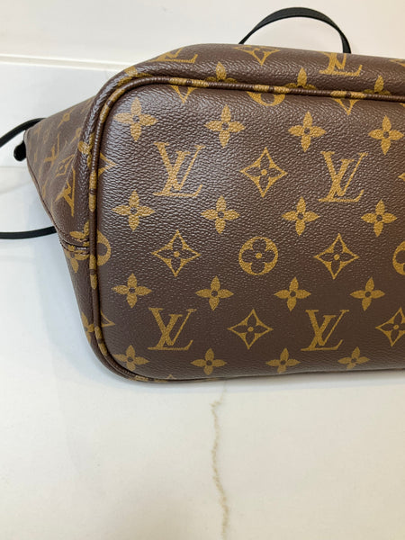 Louis  Vuitton neverfull inside out