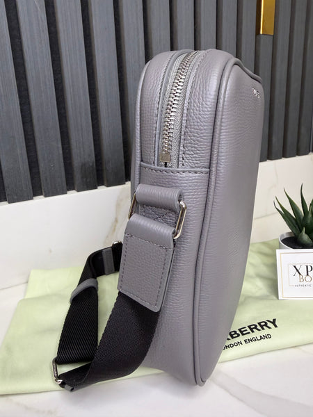 Burberry messenger bag gris