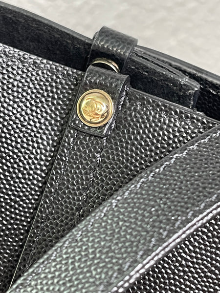 Chanel Tote Caviar