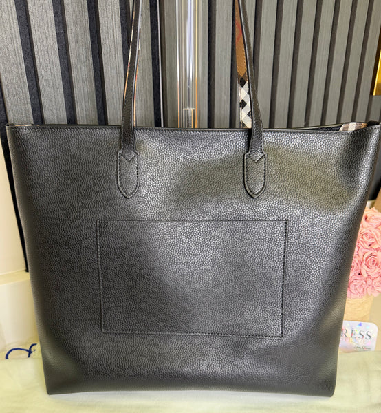 Burberry tote