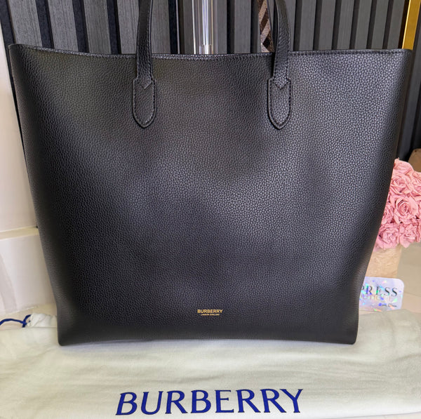 Burberry tote