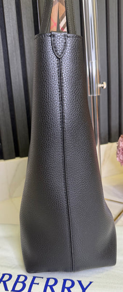 Burberry tote