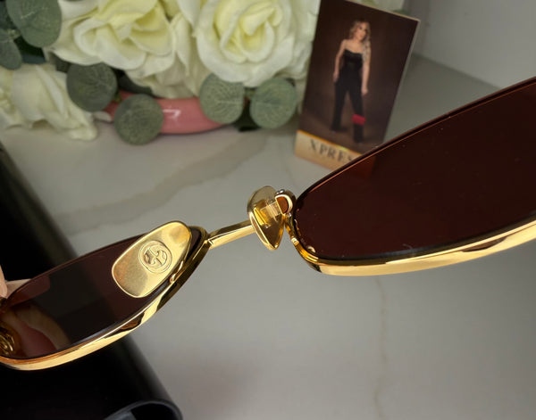 Gucci lentes de sol logo GG1802S 002