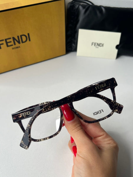 Fendi lenge optico  FE500551