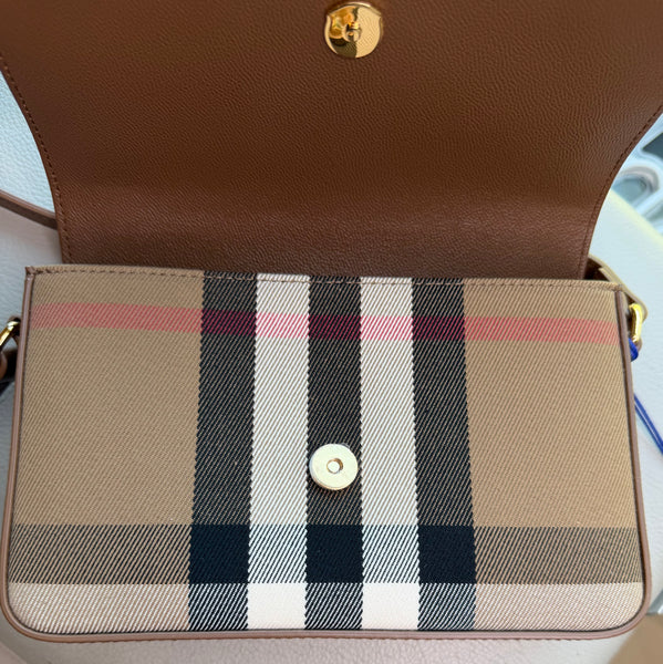 Burberry New Hampshire bag